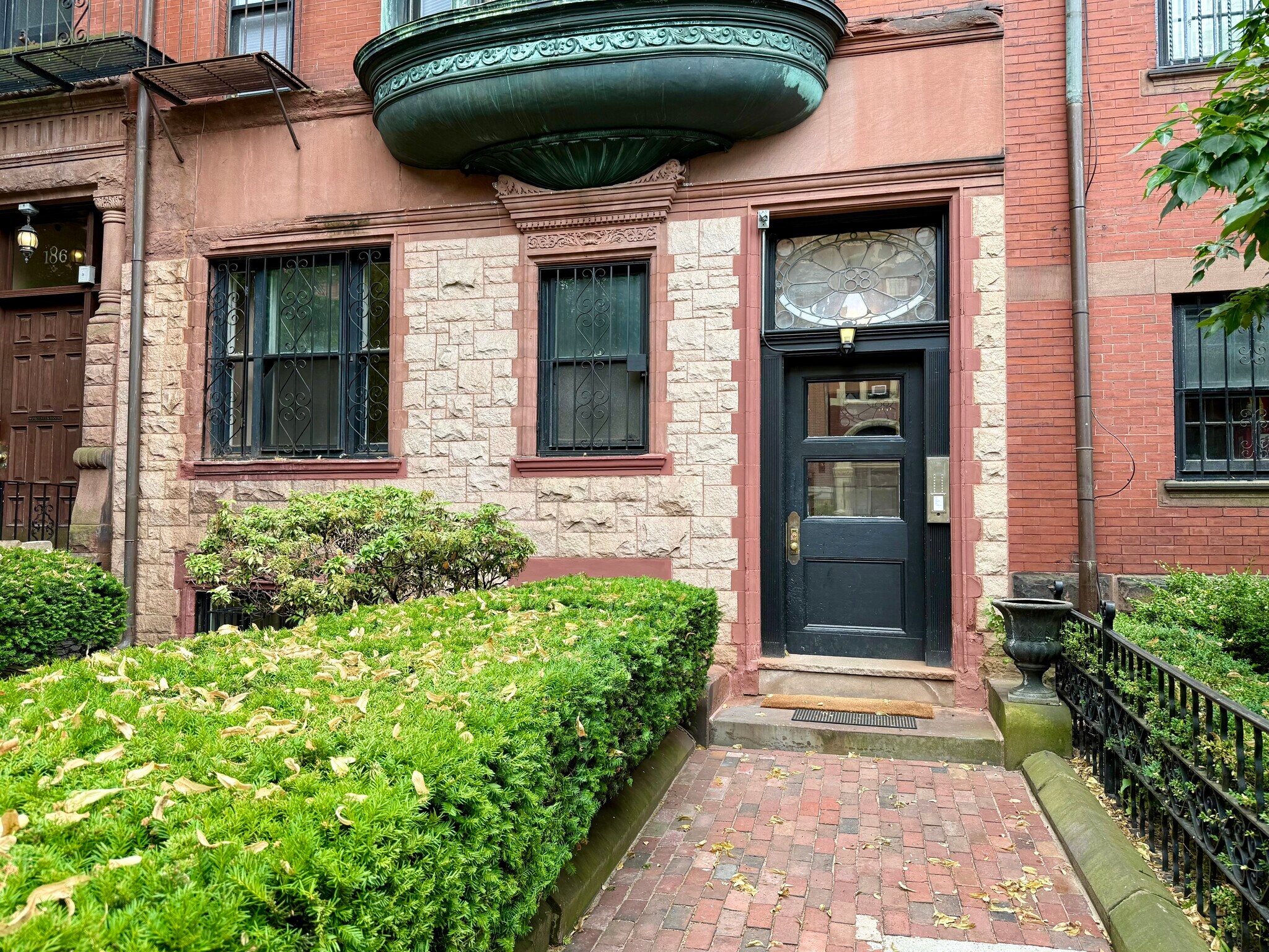 Building Photo - 188 Marlborough St
