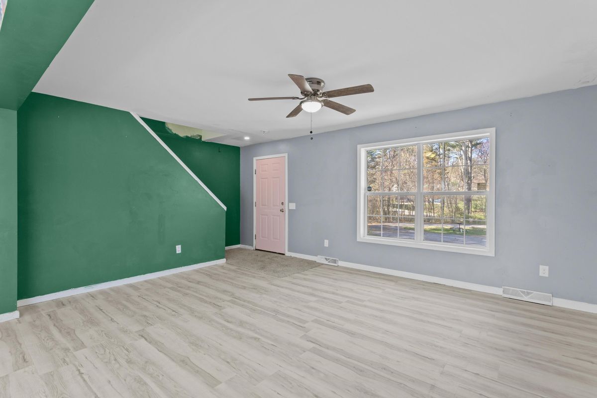 Building Photo - 7 Pheasant