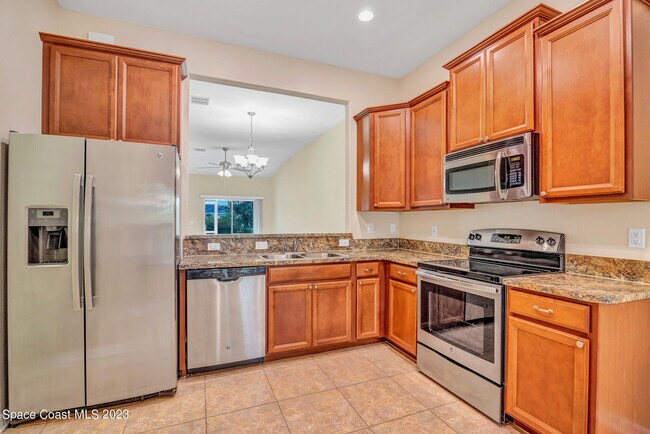Building Photo - 3496 Bancroft Dr
