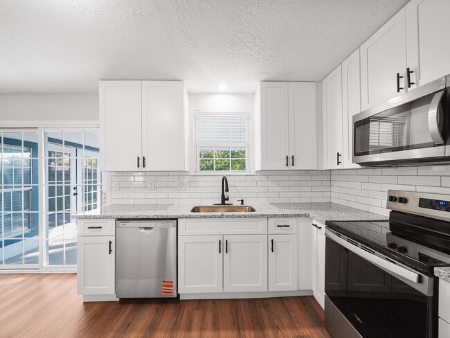 Building Photo - 11703 Hendon Ln