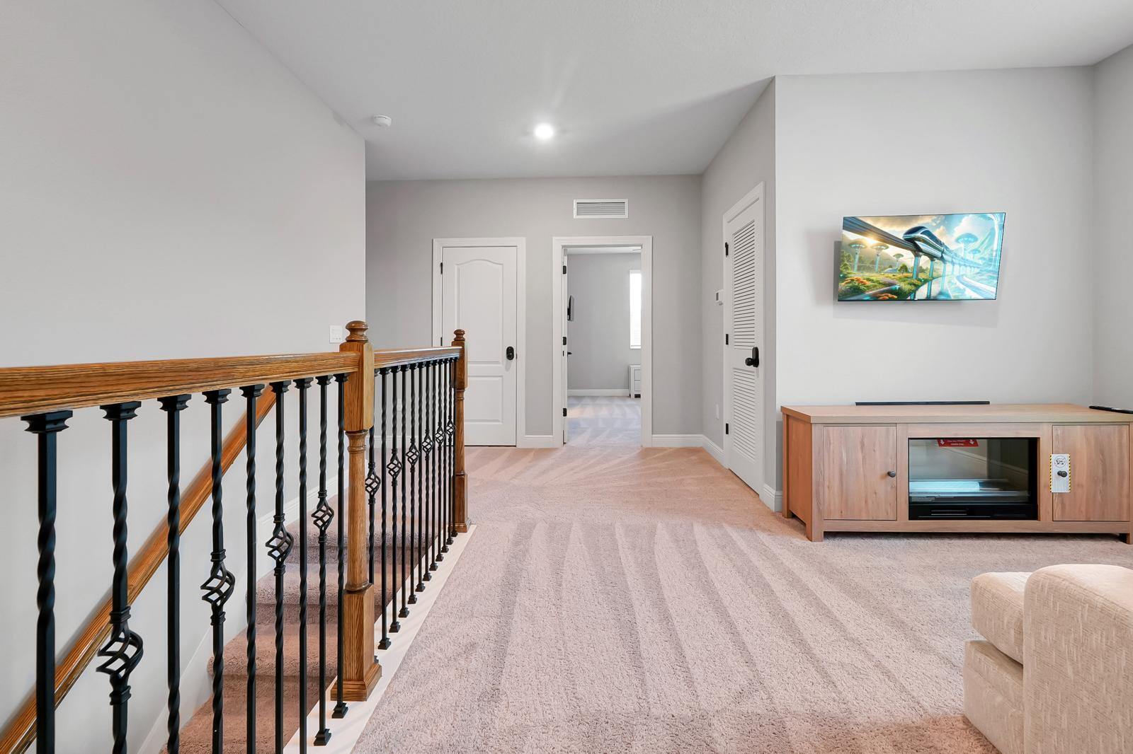 Building Photo - 7692 Somersworth Dr