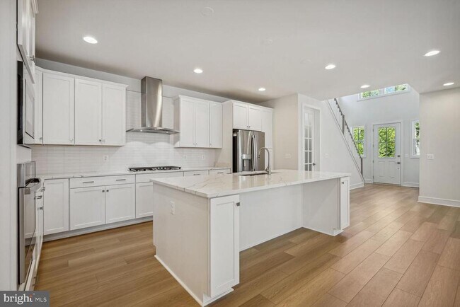 Building Photo - 23115 Glenwood Hts Cir