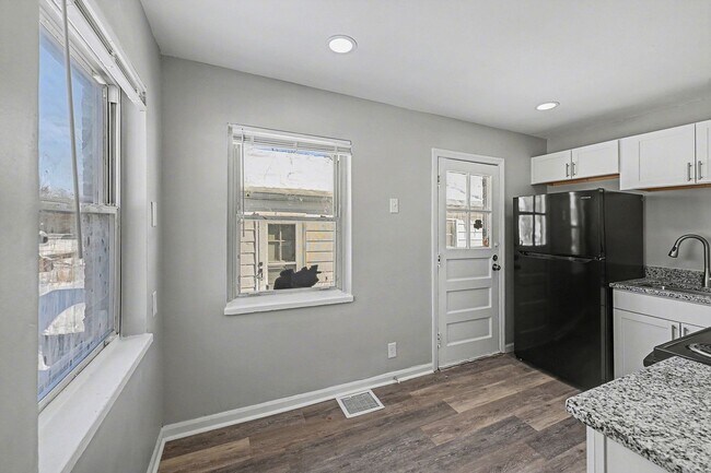 Building Photo - Beautiful 3 Bed 1 Bath Home