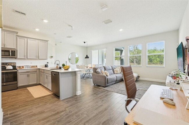 Building Photo - 12379 Turtle Grass Dr