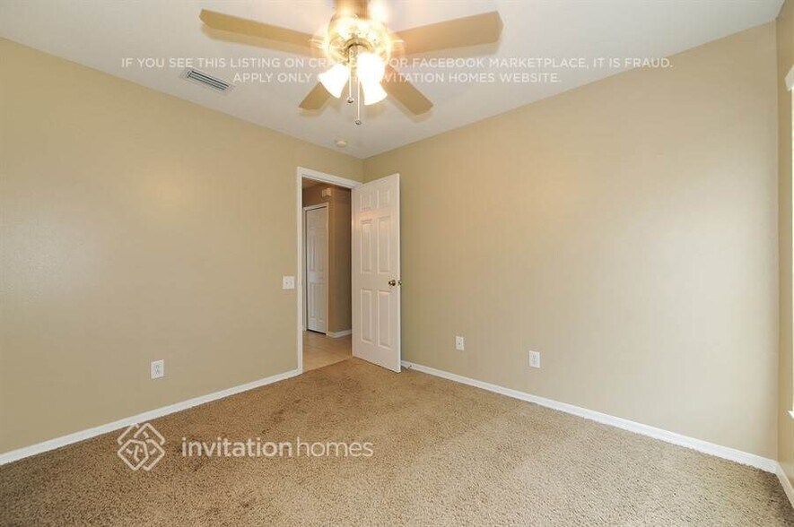 Building Photo - 12001 Colonial Estates Ln