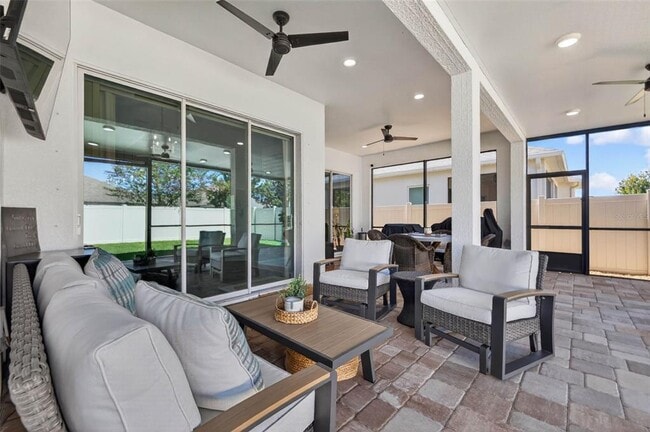 Building Photo - 10522 Cardera Dr