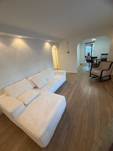 Building Photo - 175 Teaneck Rd