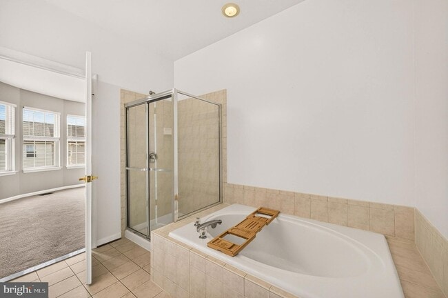 Building Photo - 6805 Oregano Ln