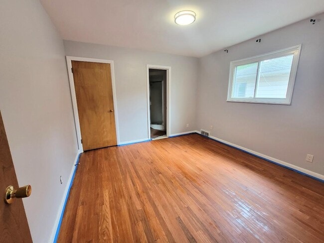 Building Photo - 1679 Tanglewood Dr