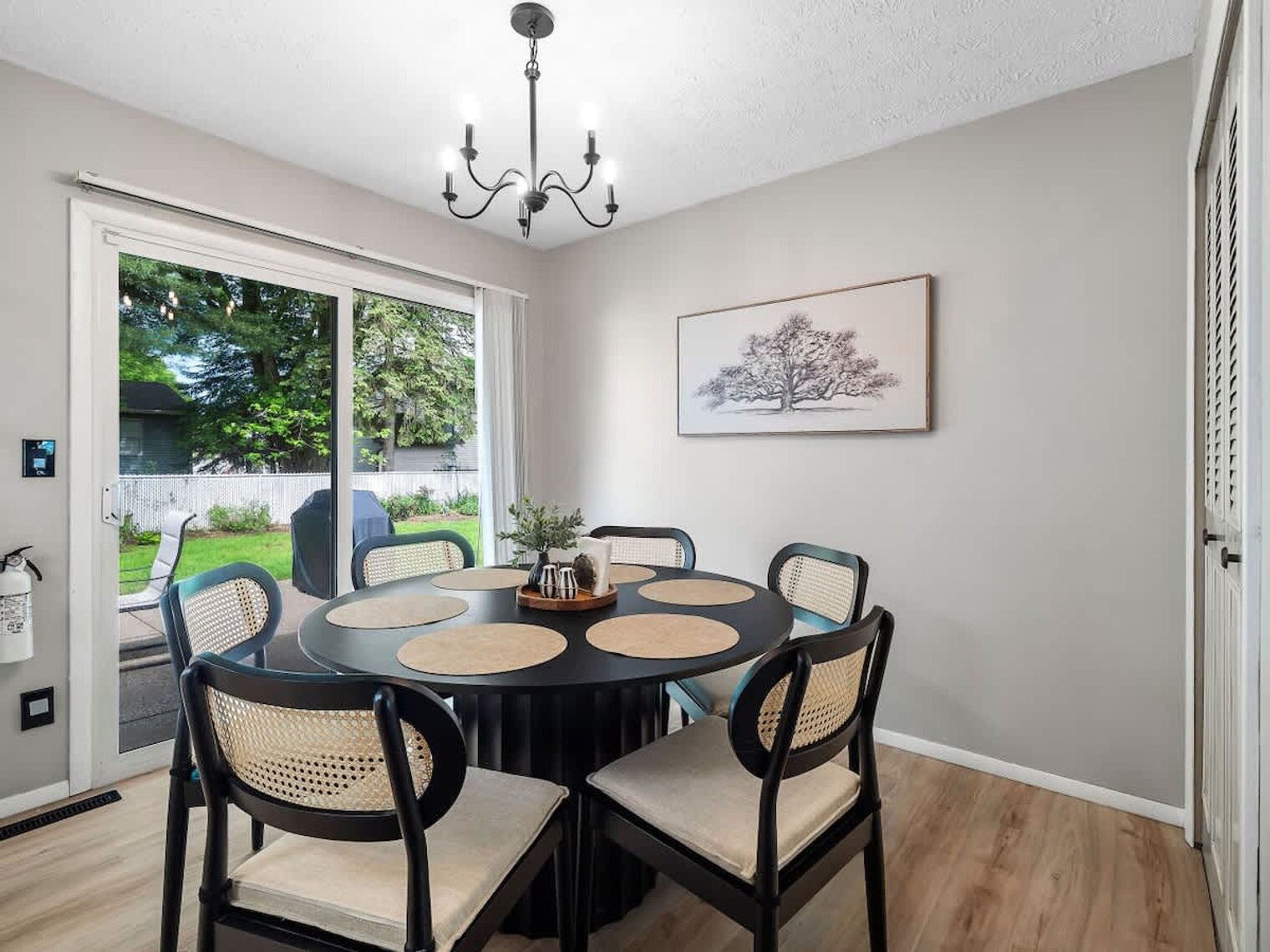 Building Photo - 291 Hunter Ave