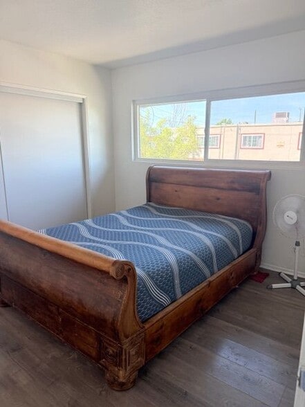 Building Photo - 11820 Hart St