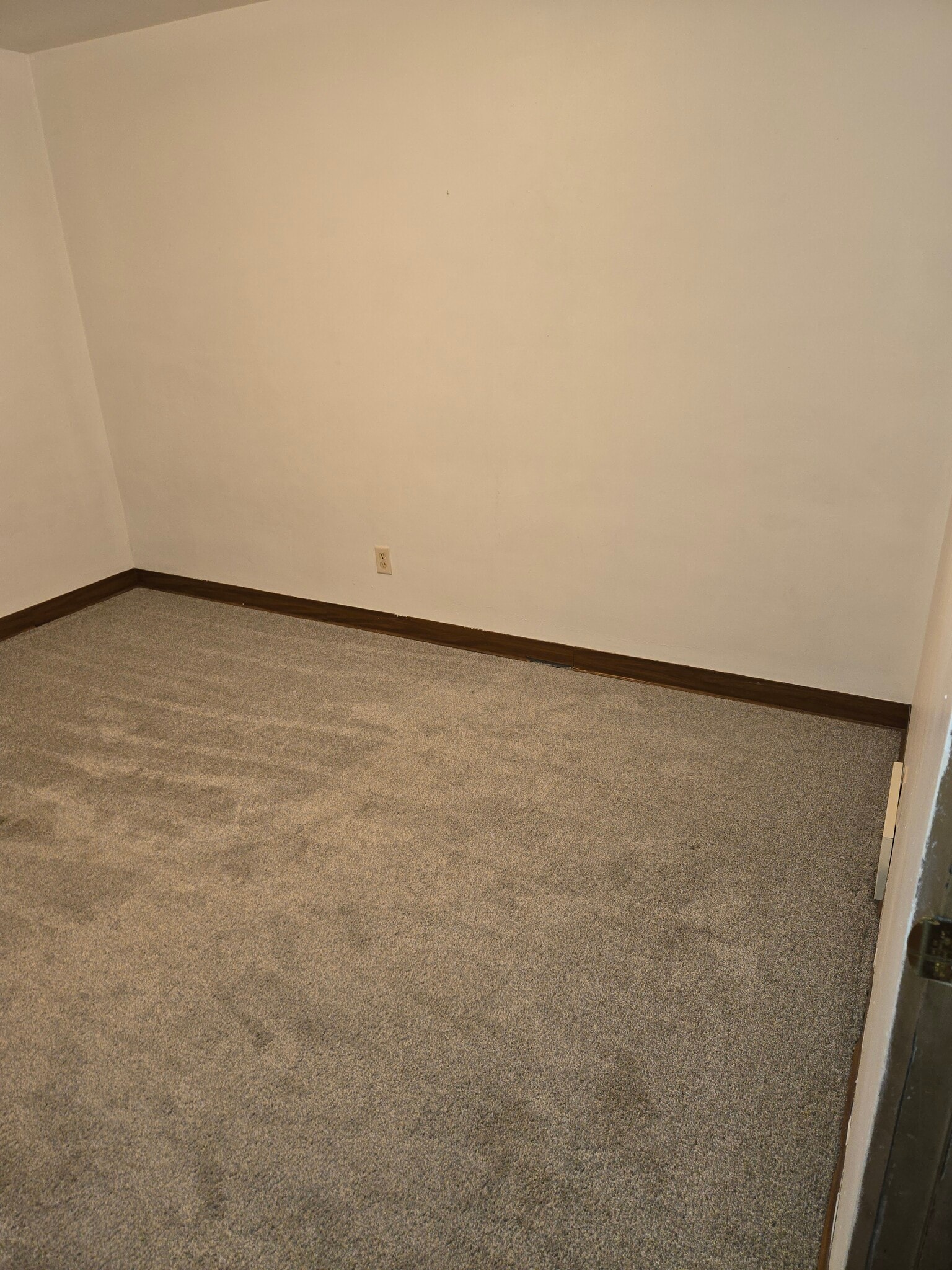 1st bedroom - 231 Coolidge St