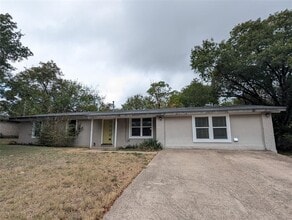 Building Photo - 11308 Hilltop St