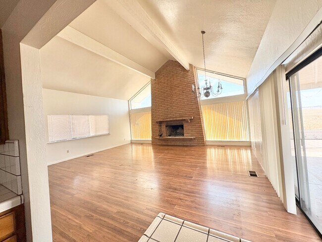 Building Photo - 41181 Wide Awake Ranch Rd