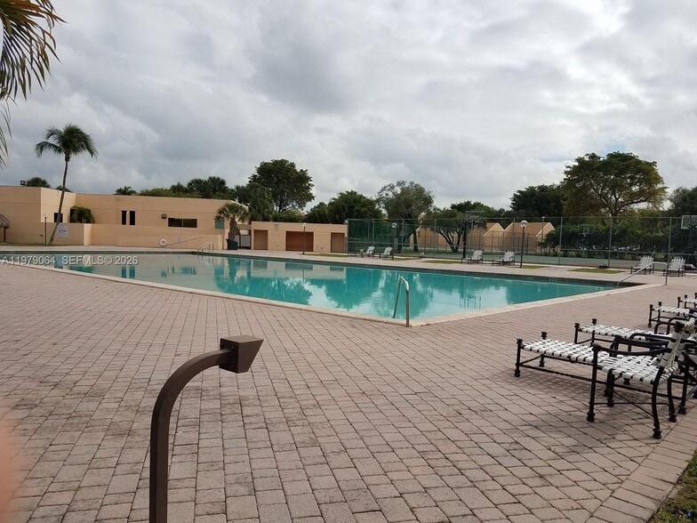 Building Photo - 8500 SW 133rd Avenue Rd