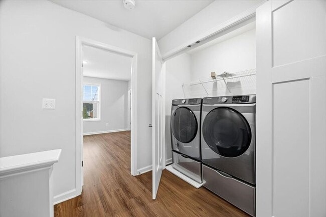 Building Photo - 628 Bushwood Alley