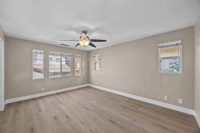 Building Photo - Beautiful detached condo in Painted Trails!