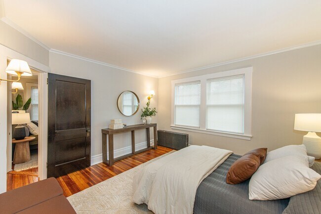 Building Photo - 61 Claremont Ave