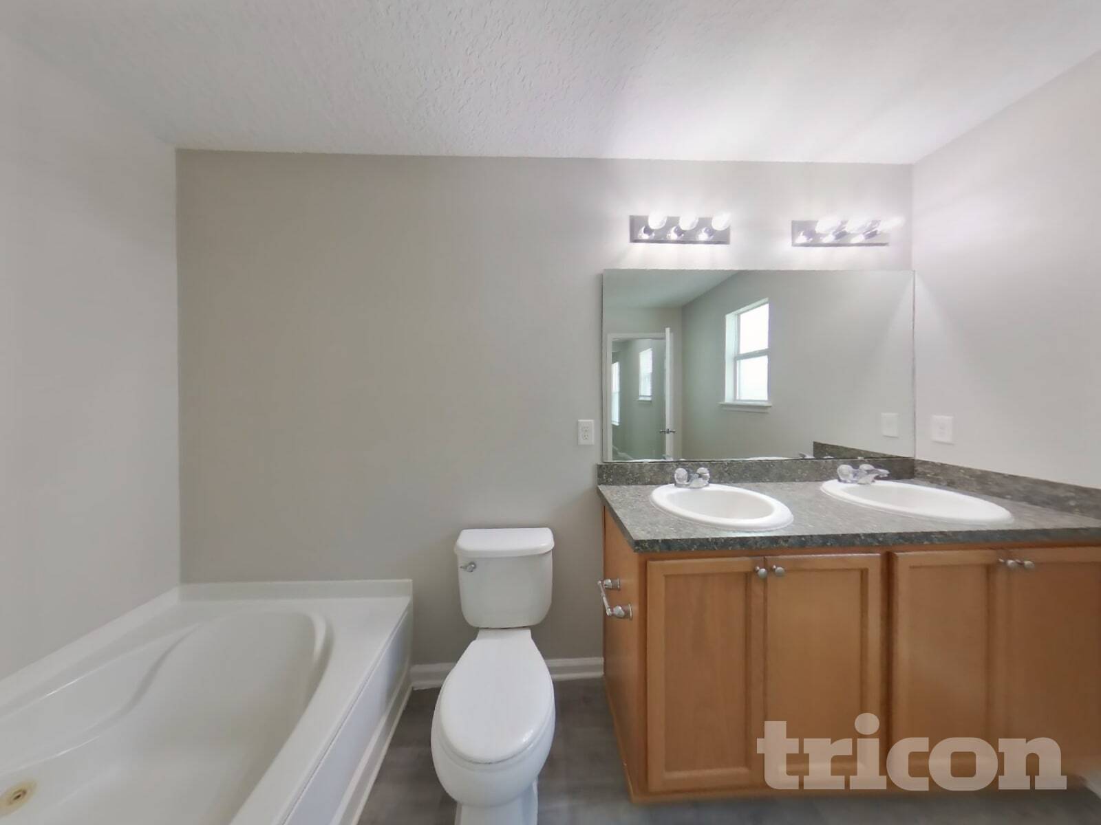 Building Photo - 12034 Alexandra Dr