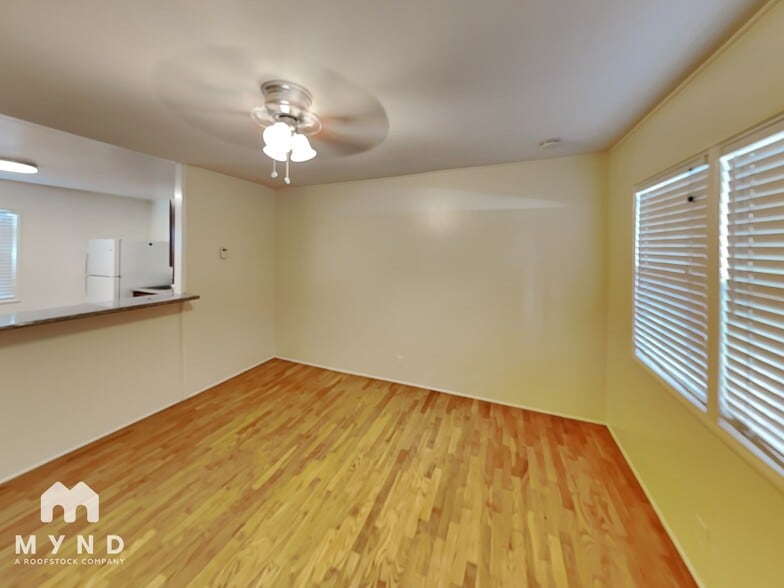 Building Photo - 14 Garrison Dr