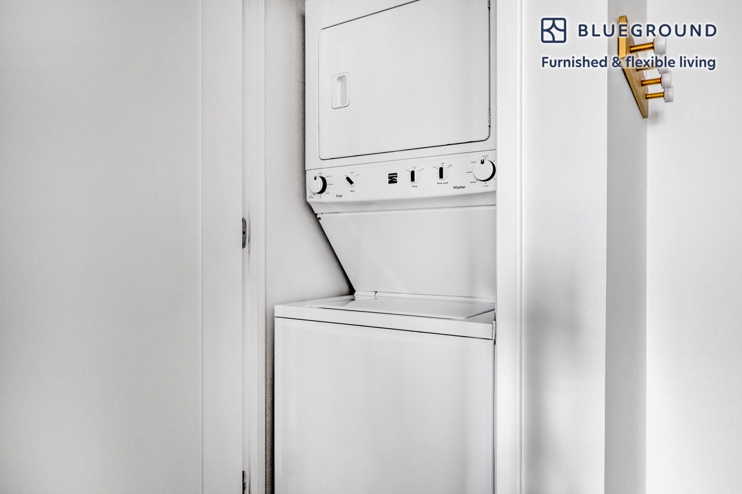 Building Photo - 285 Third Street-SI FL8-ID593