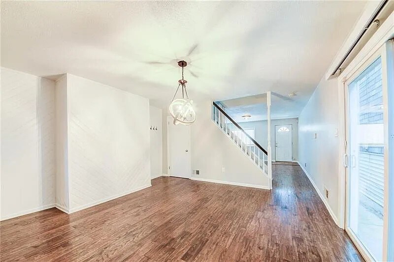 Building Photo - 1916 Wharton St