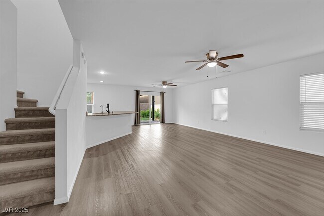 Building Photo - 9734 Cluny Ave