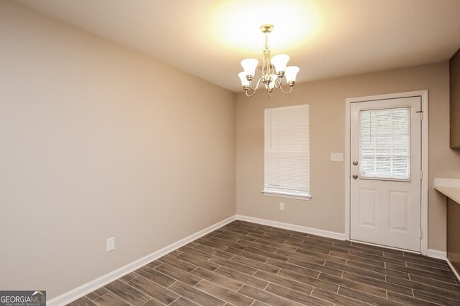 Building Photo - 6885 Bannister Park Ln