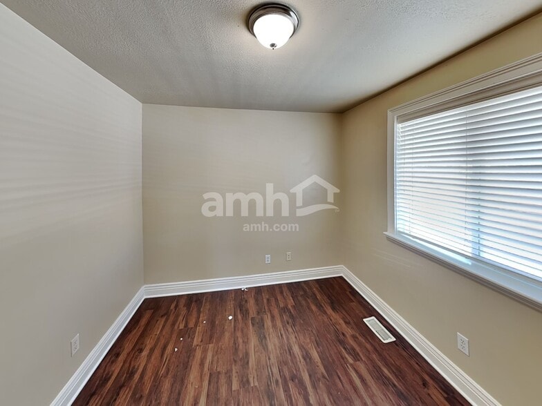 Building Photo - 1283 N 2525 W