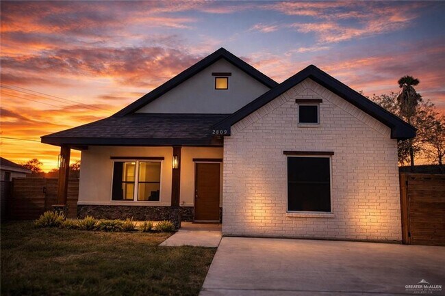 Building Photo - 24 Los Pinos Ln