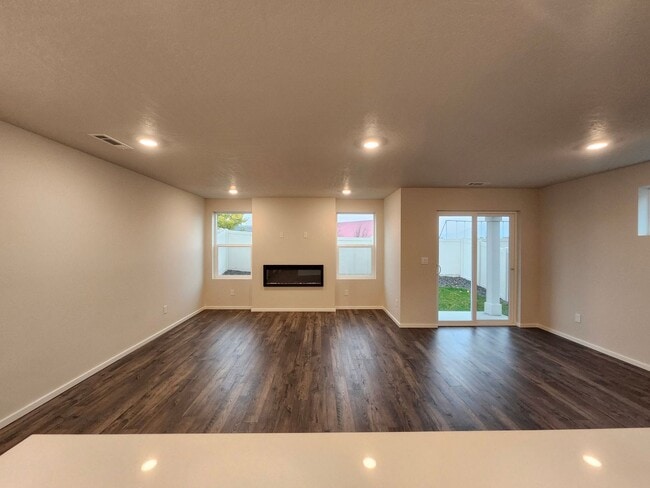 Building Photo - Move-in Special: $500 off! Brand New, Beau...