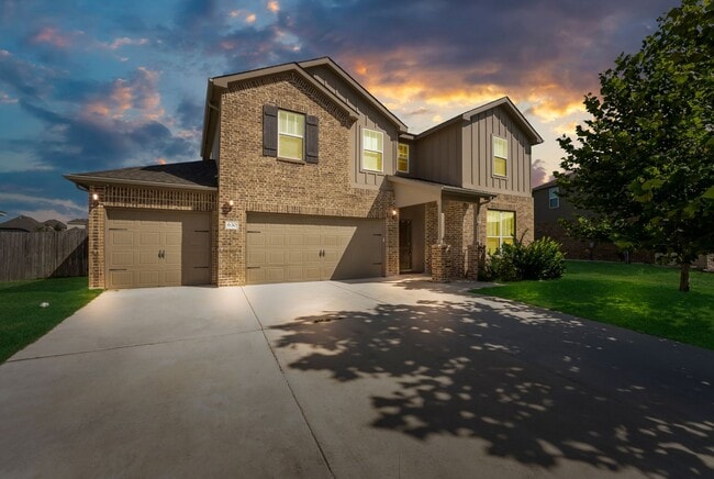 Primary Photo - 630 Ridgehorn Dr
