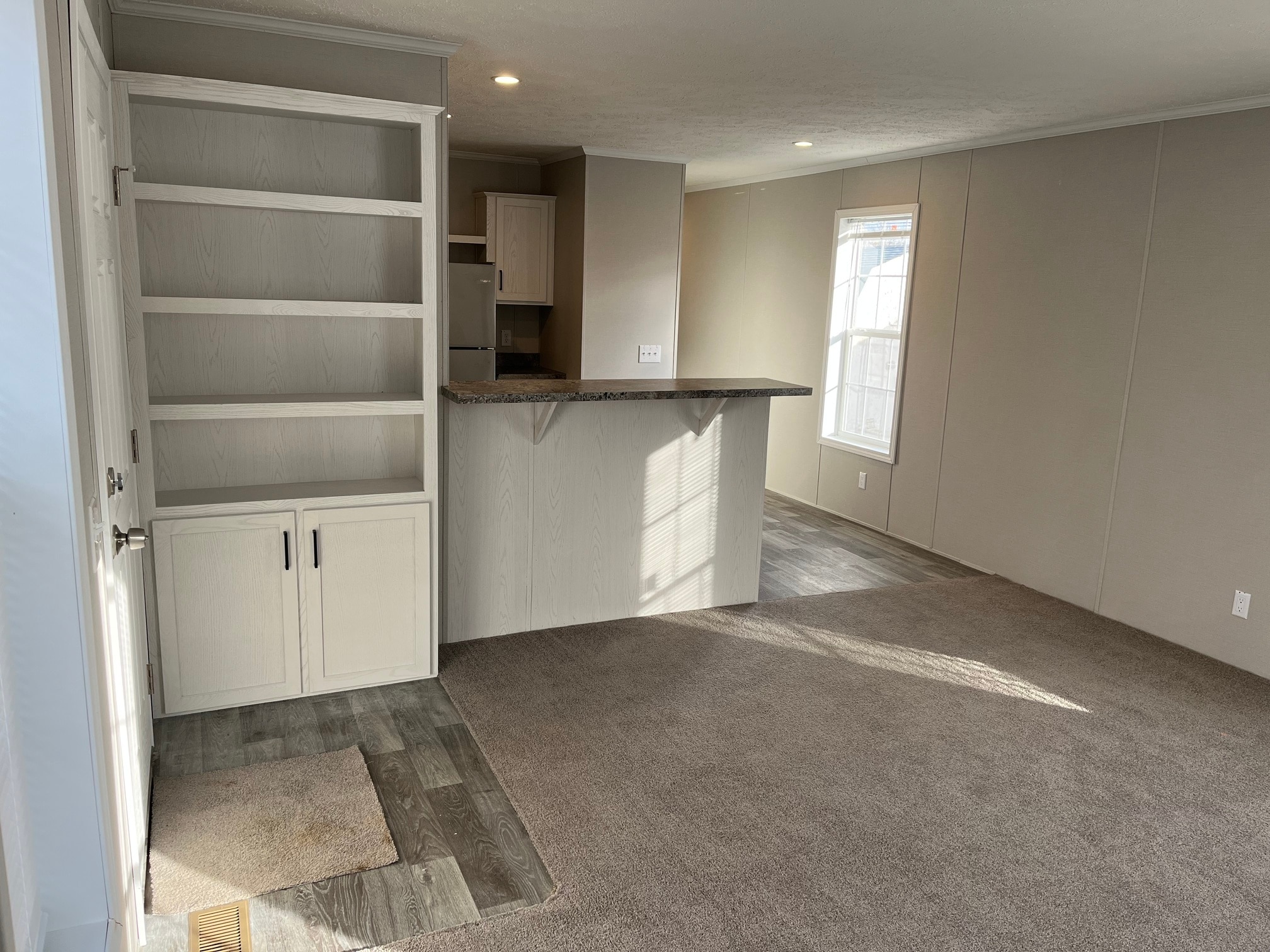 Building Photo - 6610 Lear Nagle Rd