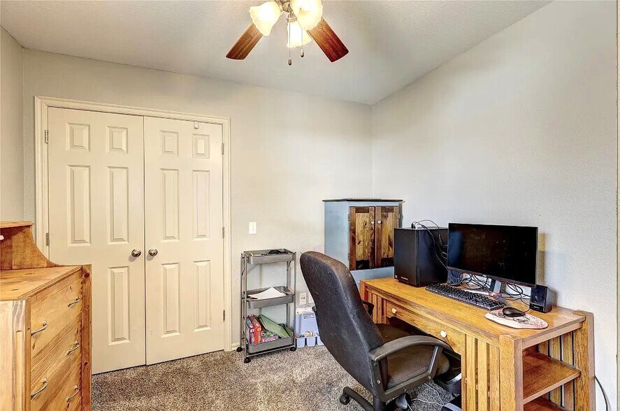 Building Photo - 2404 Deer Chase Dr