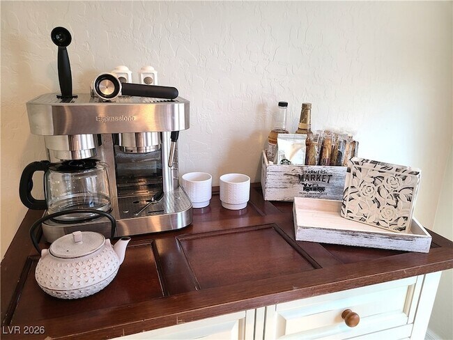 Building Photo - 4650 Ranch House Rd