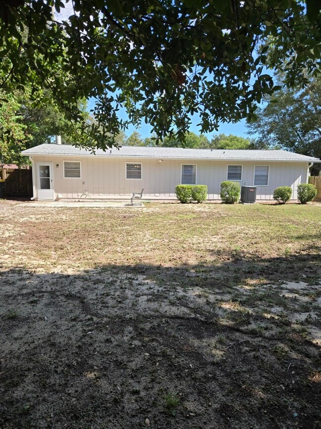 Building Photo - 14 Jonquil Ave NW