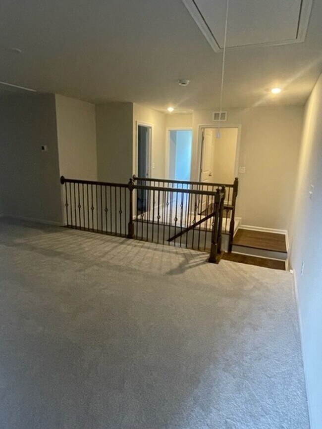 Building Photo - !!! Coming Soon!!! Stunning Townhome for Lease! Available 4/5/26