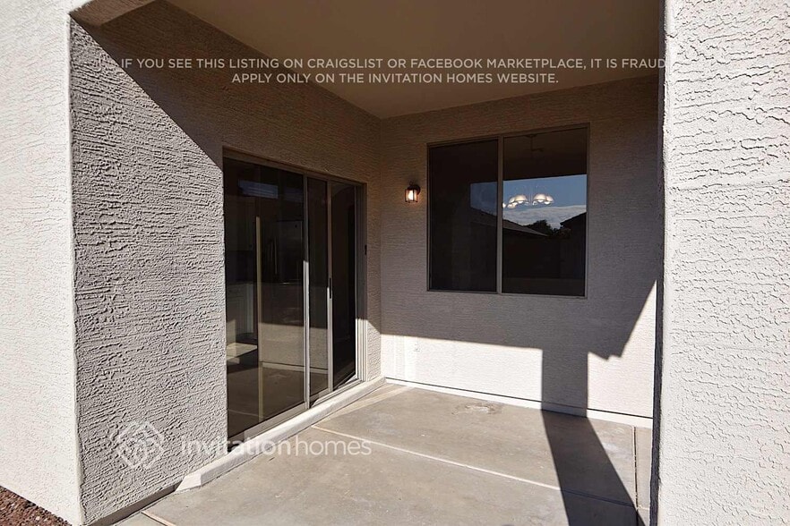 Building Photo - 12805 W Redondo Dr