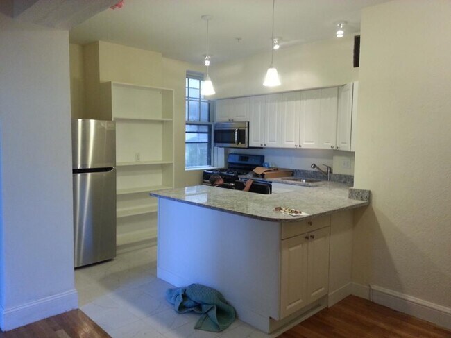 Building Photo - 2001 Commonwealth Ave