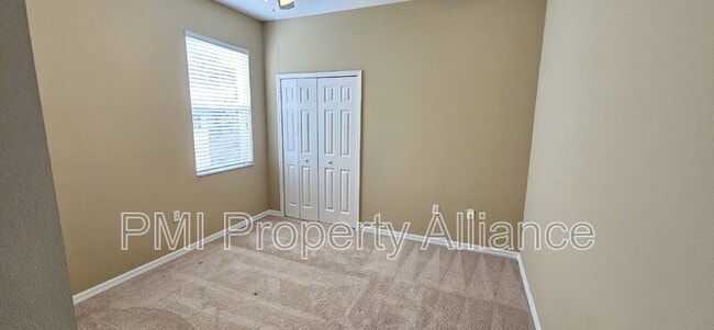 Building Photo - 4745 Walnut Ridge Dr