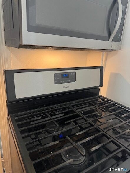 Building Photo - 258 Sheridan St