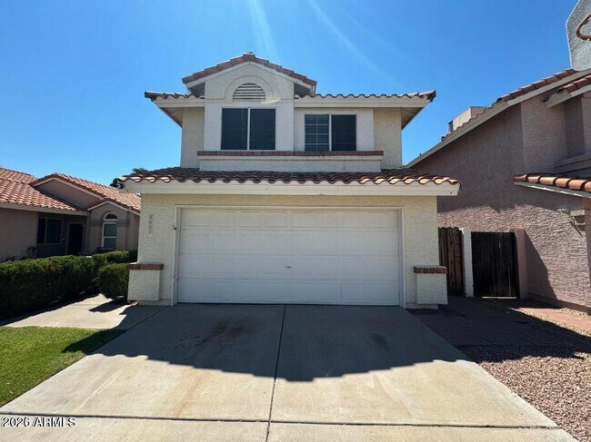 Building Photo - 4053 E Woodland Dr