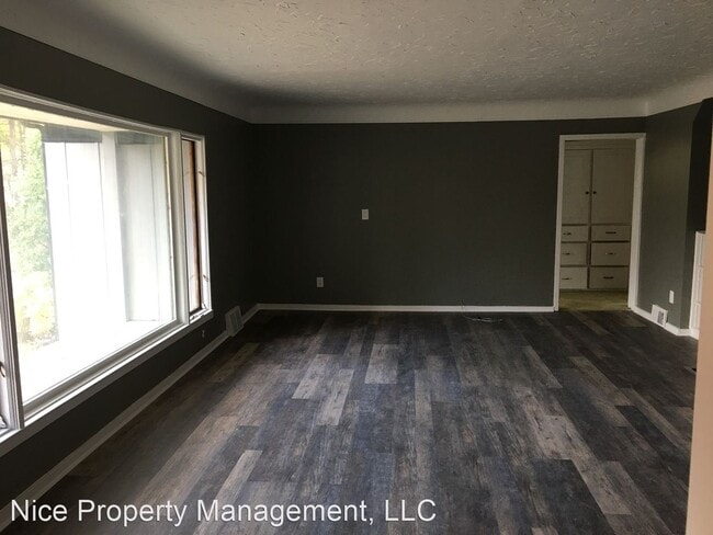Building Photo - 3 br, 2.5 bath House - 2571 Haverford Dr