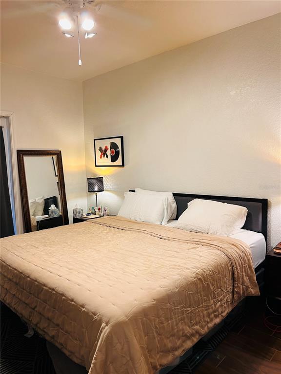 Building Photo - 860 N Orange Ave