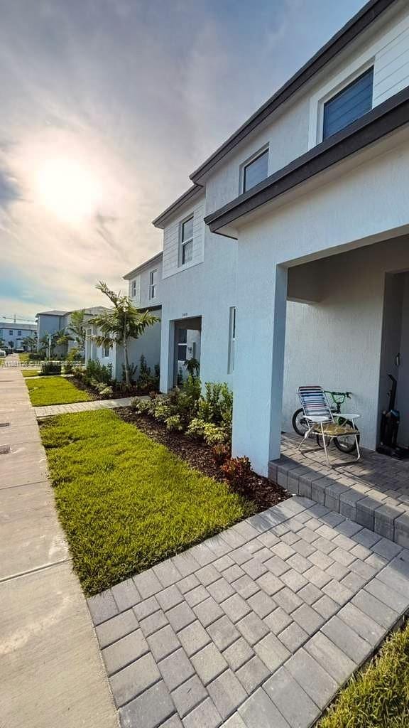 Primary Photo - 27733 SW 155th Ave