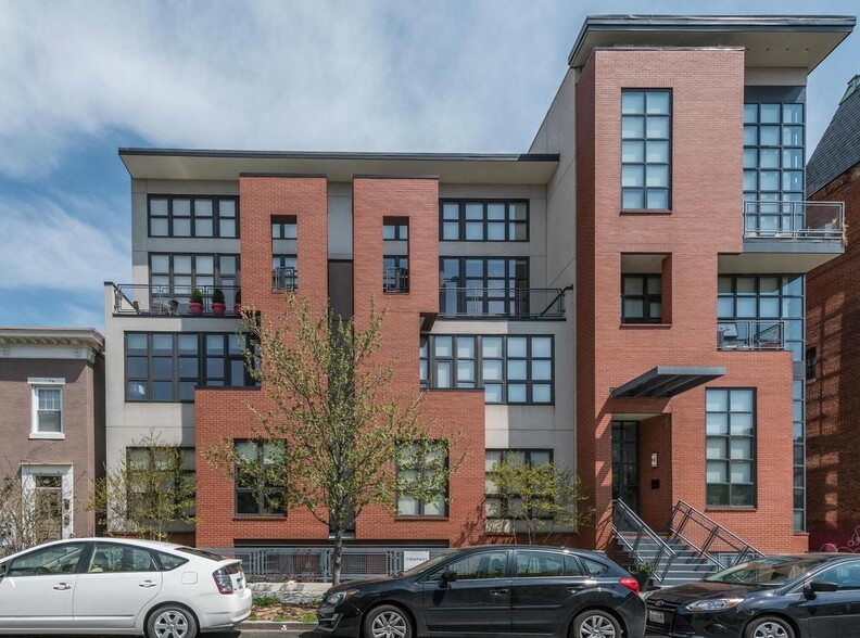 Building Photo - 2117 10th St NW