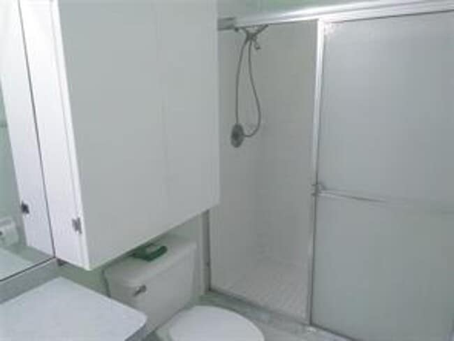 Building Photo - 55+ Community, Affordable, Lovely 2 bedroo...