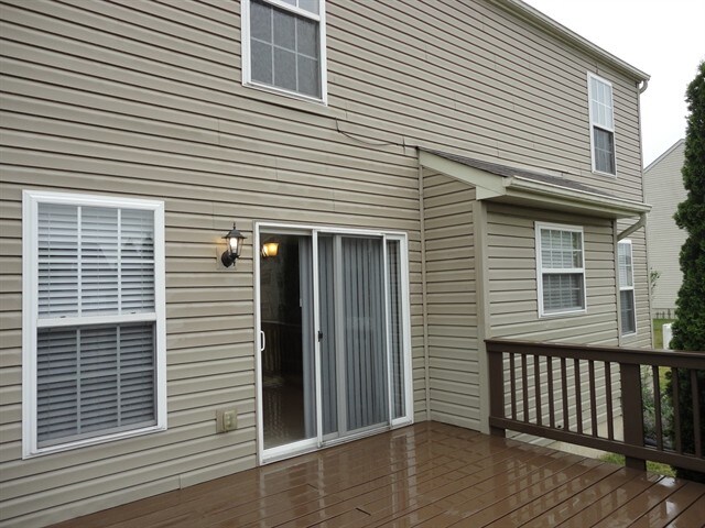 Building Photo - 1441 Scenic River Dr