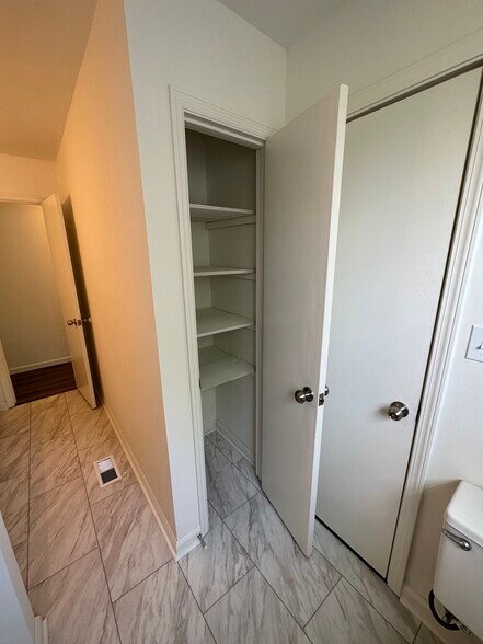 Linen closet - 2104 Francis St