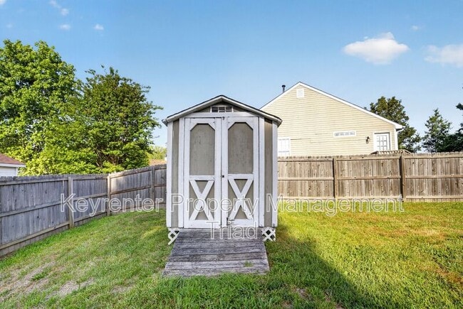 Building Photo - 3100 Brookrun Dr